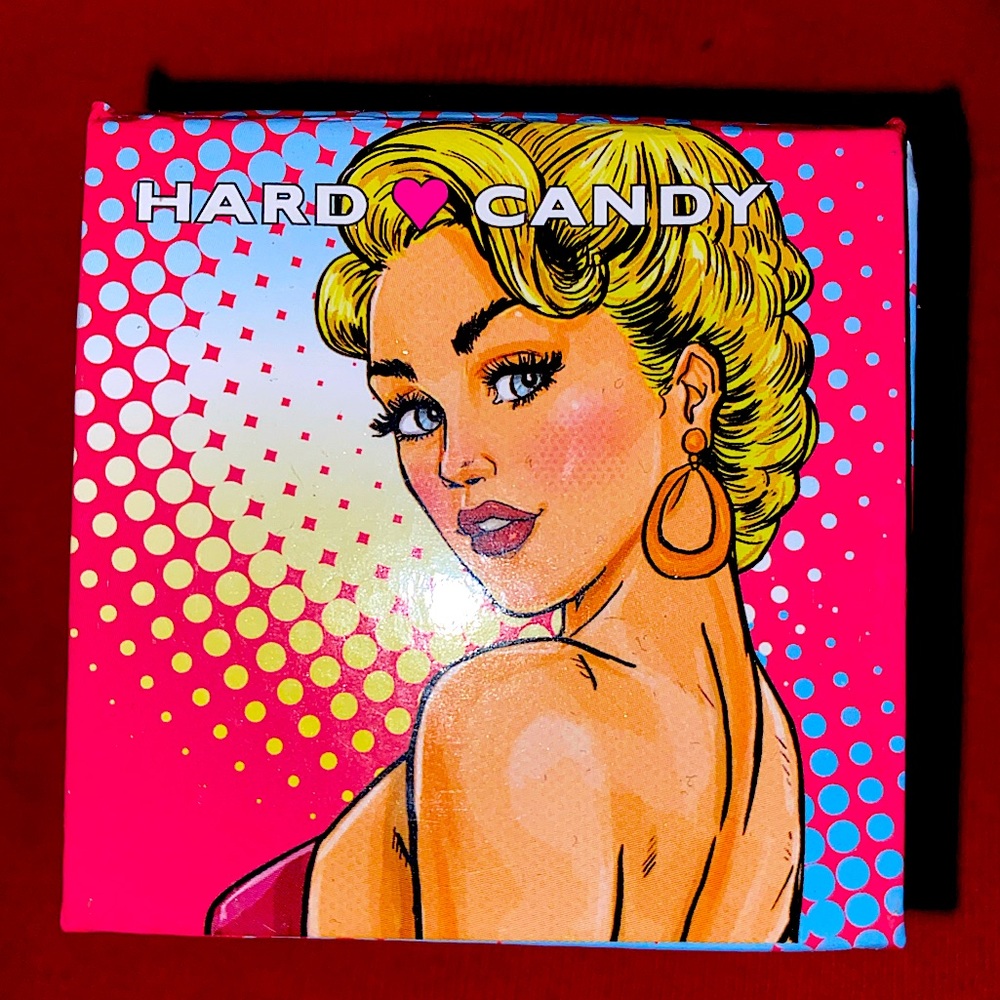 ✨Coconut scented bright gold highlighter ✨